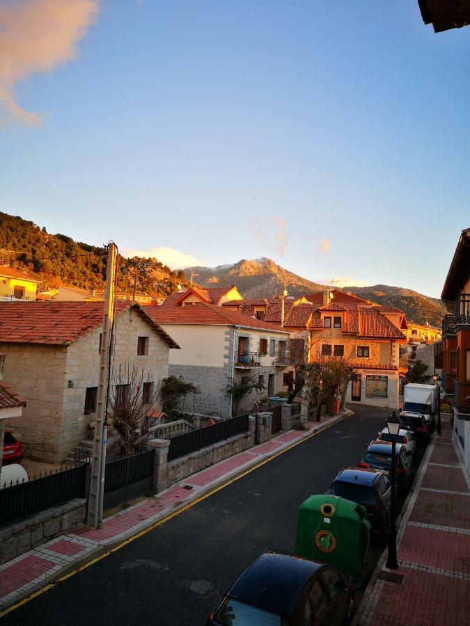 Hostal Becerril Becerril de la Sierra Εξωτερικό φωτογραφία